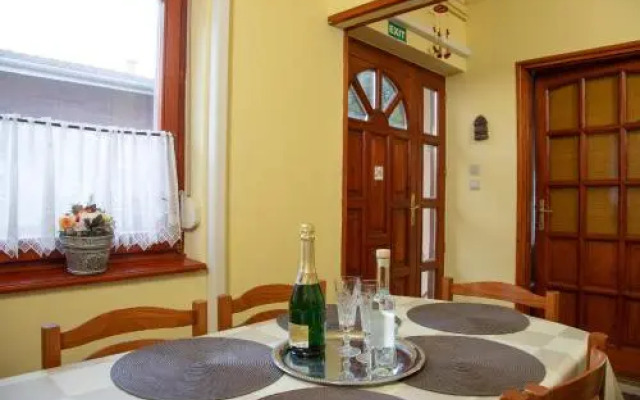 Erika Apartmanház