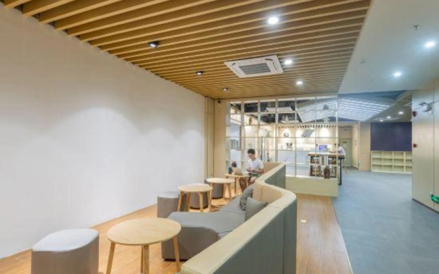 Xinlantu Culture Hotel