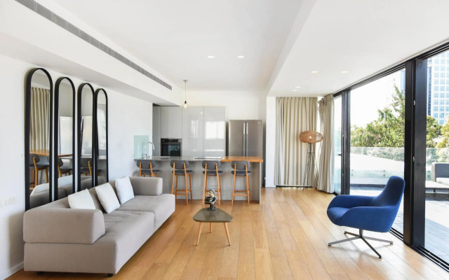 Touch The Sky by HolyGuest