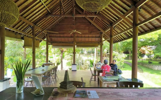 Tanjung Lima Villas Labuan Bajo