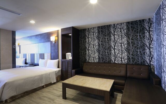 Maple Hotel
