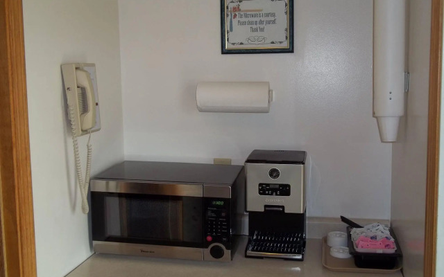 Sudbury Court Motel and RV Park