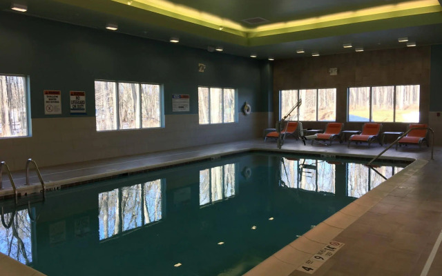 Holiday Inn Express & Suites Kingston-Ulster