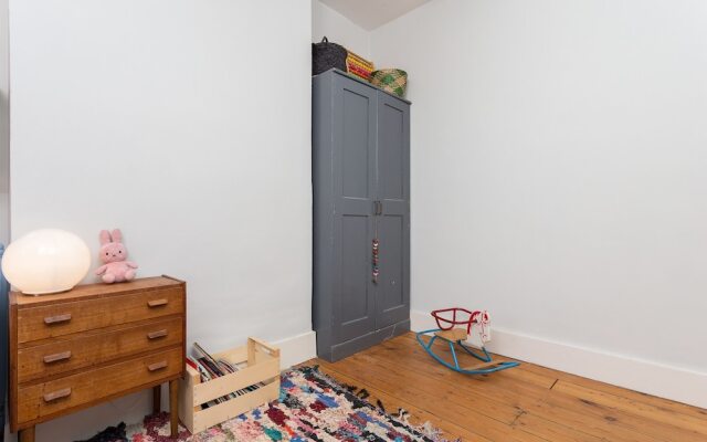 3 Bedroom Home in East London Accommodates 7