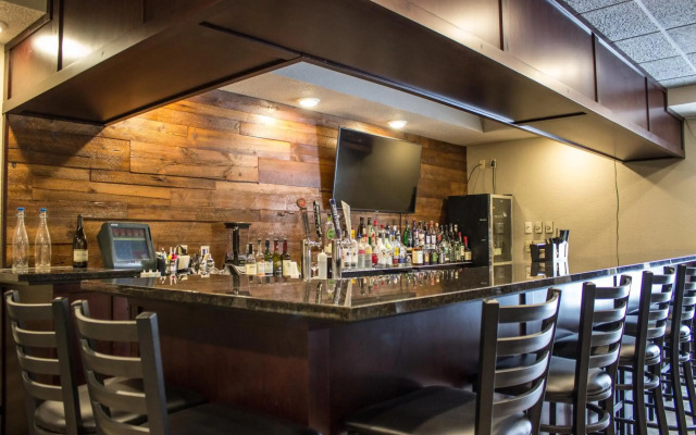 Cobblestone Suites Oshkosh