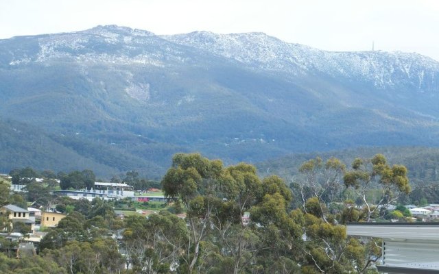 Hobart Villa