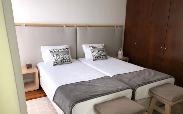 Tr ia Beach Pool Golf Villa