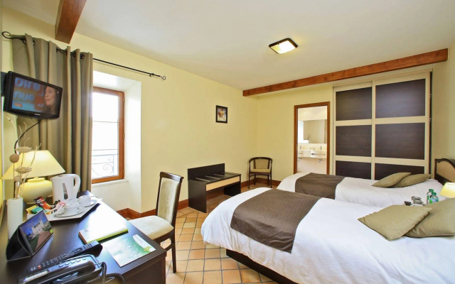 Chateau De La Sebrandière