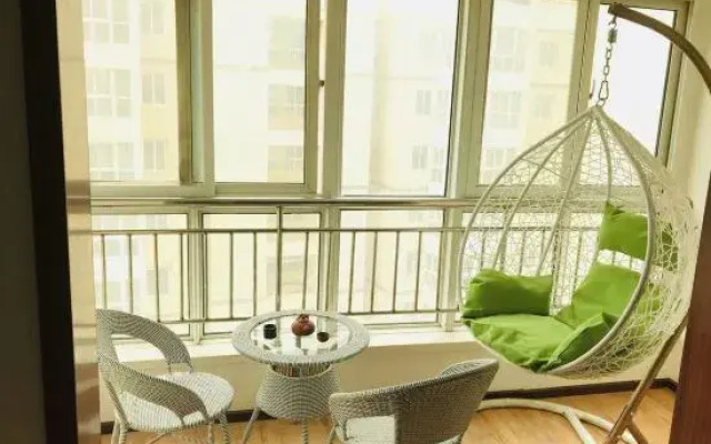 Wandering Earth Youth Apartment
