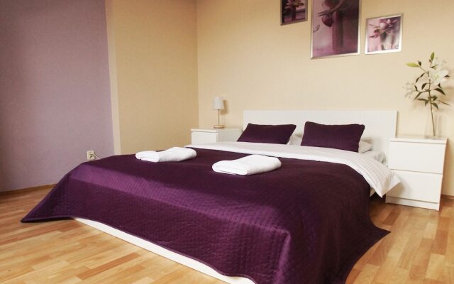 Blooms Boutique Hostel Inn & Apartments