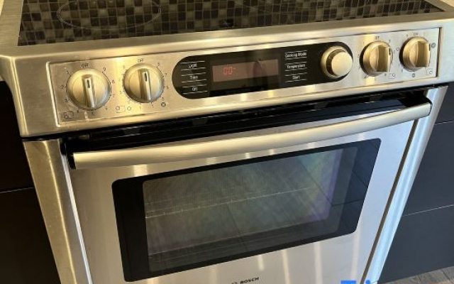 3Bed+2Bath Sauna Retreat in Vancouver!