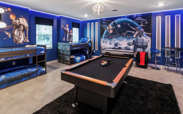 Storey Lake 10br Lakeview Home 4165