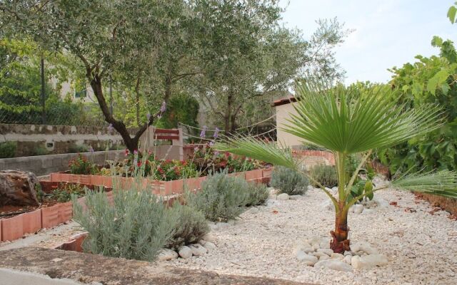 Sea View Apartment Ruza, Sleeps 4