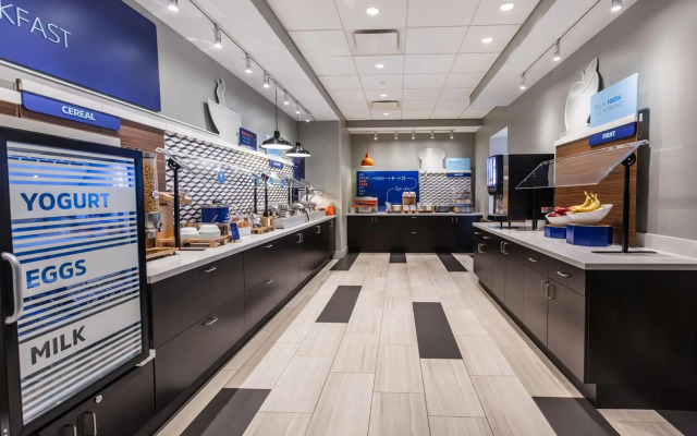 Holiday Inn Express & Suites Welland by IHG