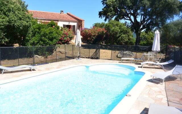 PINARELLO VILLA - PRIVATE POOL Chalet 2