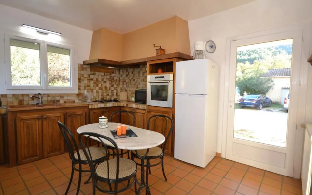 Villa With Swimming Pool Within the Luberon
