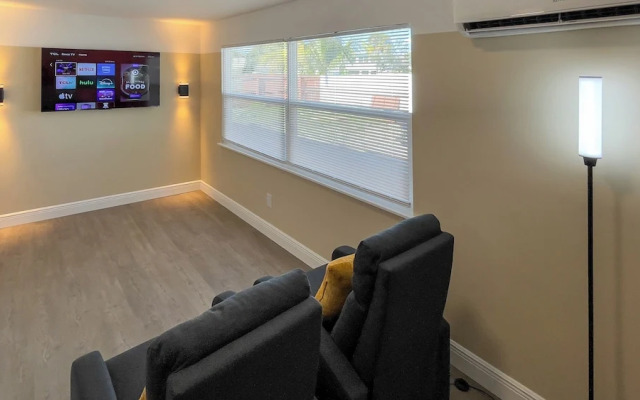 TriLuxe Inn & Studios