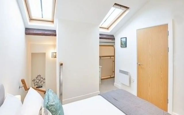 Host Stay 15 Easby Hall
