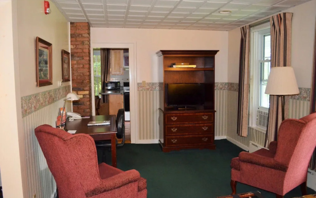 Maple Terrace Motel