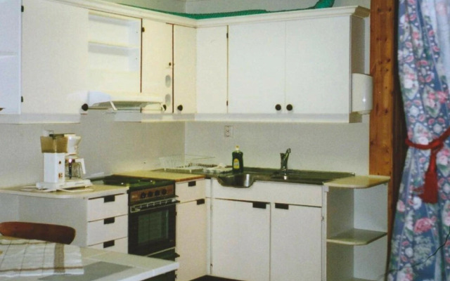 4 Person Holiday Home in Høyheimsvik