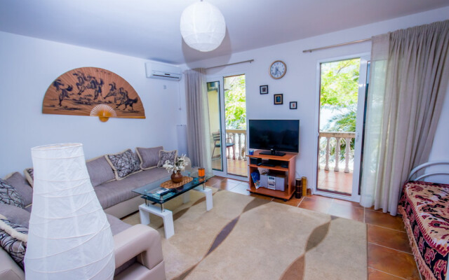 Apartment 5meters from Sea, Kotor