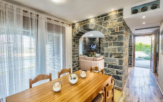 Turtuli Villas By Checkin