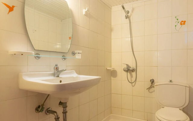 Dopia's Garden Studios