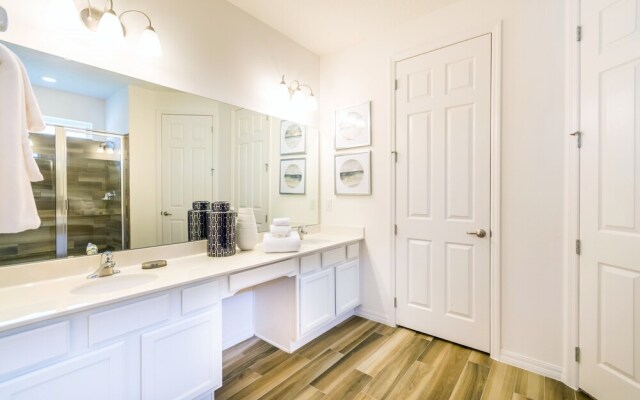 Solterra - 6136 Broad Oak Drive