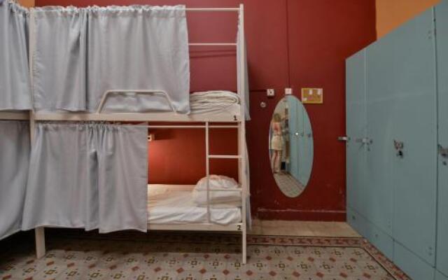 Caravan Hostel Tel Aviv By Roger