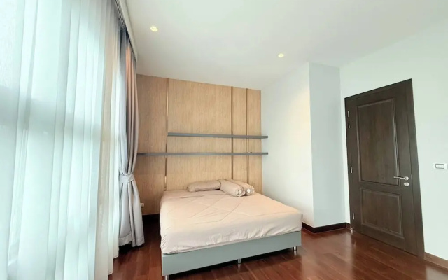 Luxury House Near Suvarnabhumi Airport