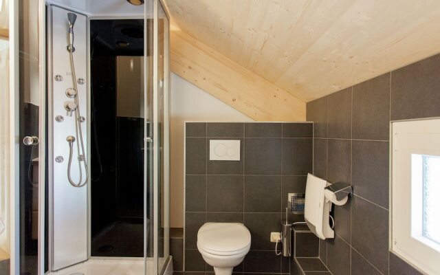 Wooden Chalet with Wellness Centre in Hohentauern