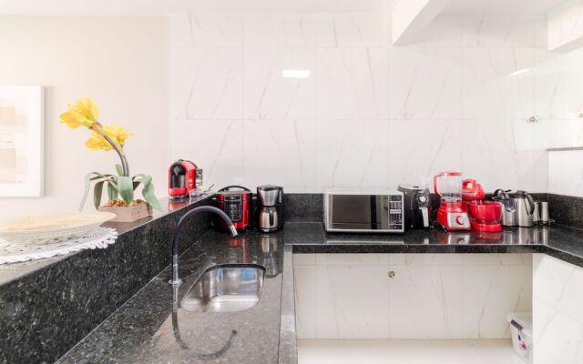 GB60 Excellent House 4 Suites