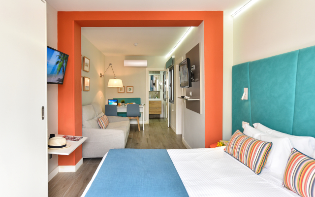 Hotel Apartamentos Bajamar