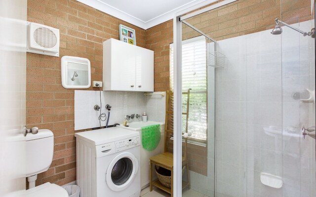 Sandy Shores, 1/3 Messines Street