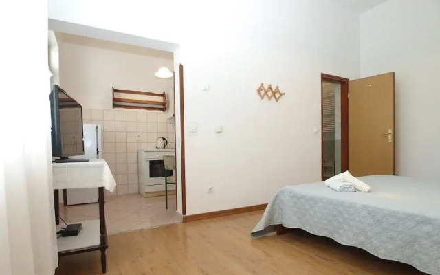 Apartment 1965