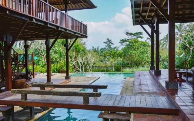 Villa Atas Awan