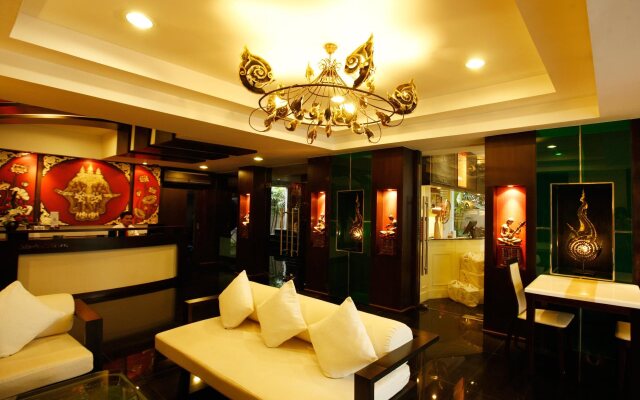 Mirth Sathorn Hotel
