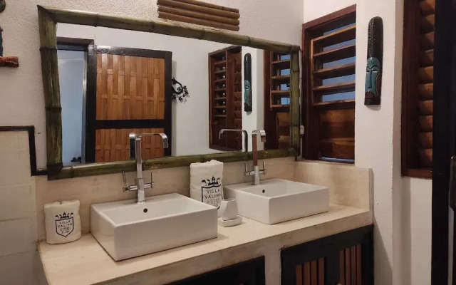 Villa Valiha Lodge