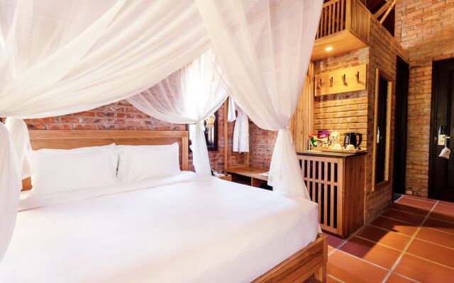 Boutique Cam Thanh Resort