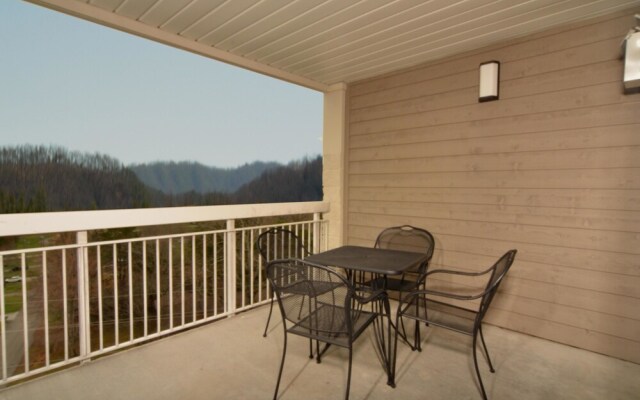 Whispering Pines 551