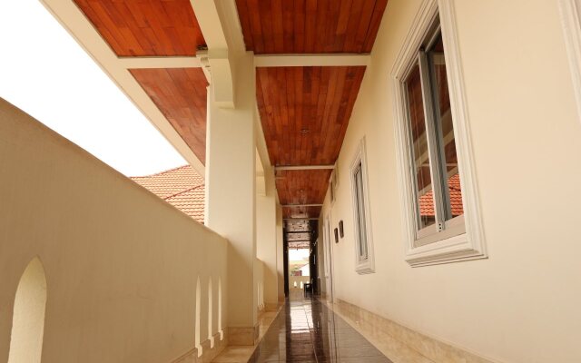Lalco AR Hotel