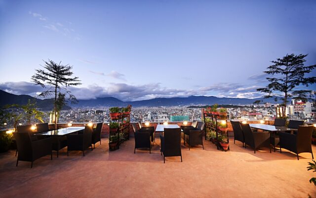 Woodapple Hotel and Spa