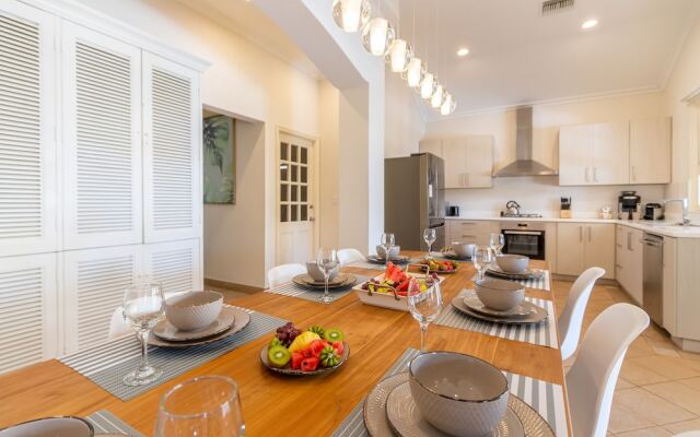 Luxury Pool Villa With View! Cabana, Bbq, 3min/beach, in Tierra del Sol!