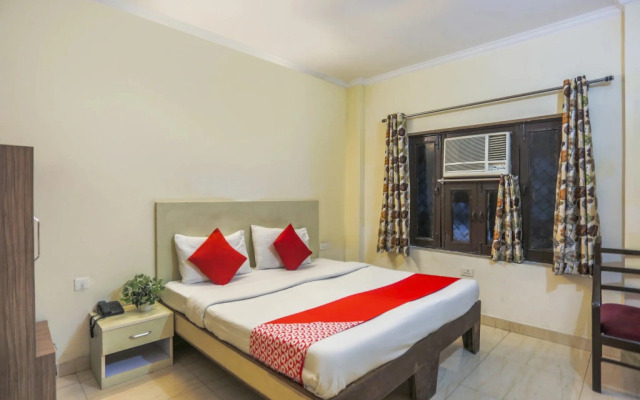 Hotel Mahadev by OYO Rooms