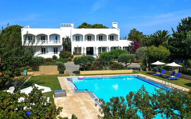 Mantenia Hotel