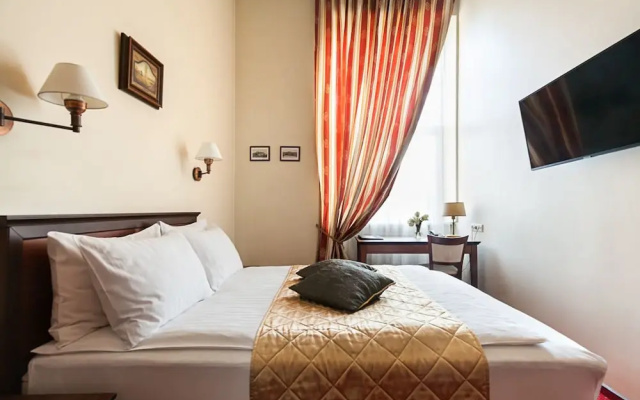 Conviva Hotel
