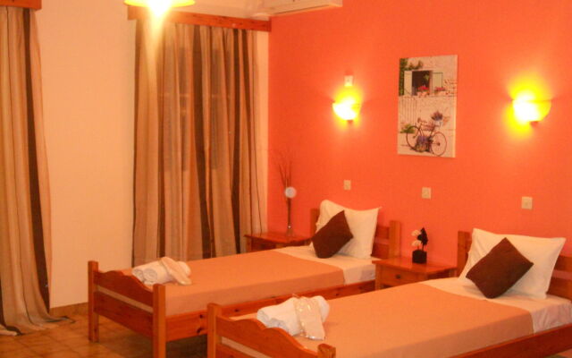 Elli Marina Studios and Apartments
