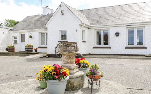 Whispering Willows - The Bungalow