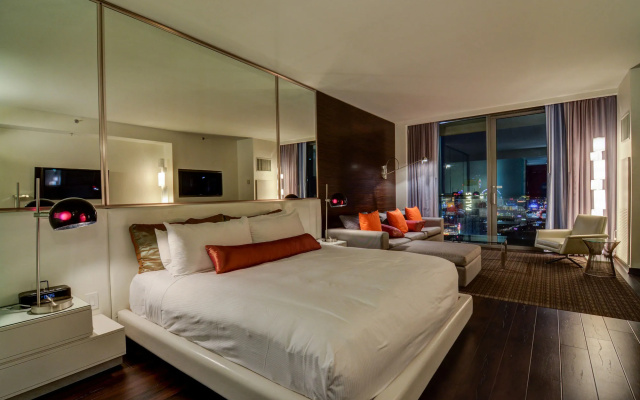 StripViewSuites at Palms Place