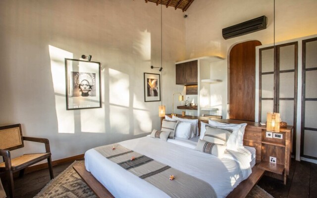 Architectural Masterpiece Villas Complex 15 BR Canggu w staff